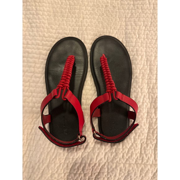 H&M Leather Sandals in Red - Picture 2 of 3